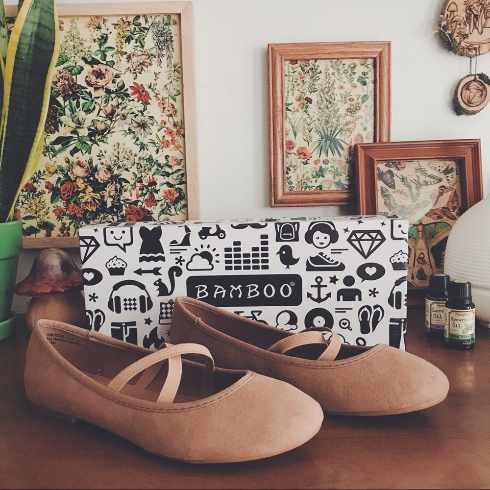 NWT Bamboo Tan Strappy Ballet Flats - Size 7